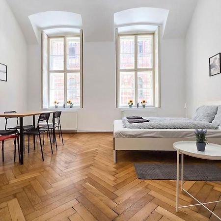 Seventh Sense Apartment Budapest Exterior photo